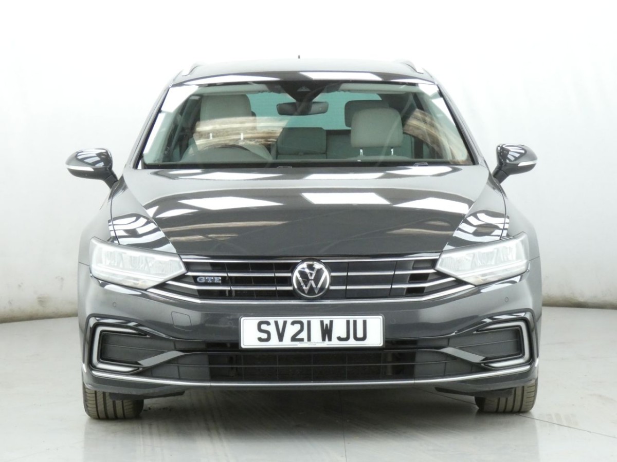 VOLKSWAGEN PASSAT 1.4 GTE DSG PHEV 5D 215 BHP - 2021 - £13,700