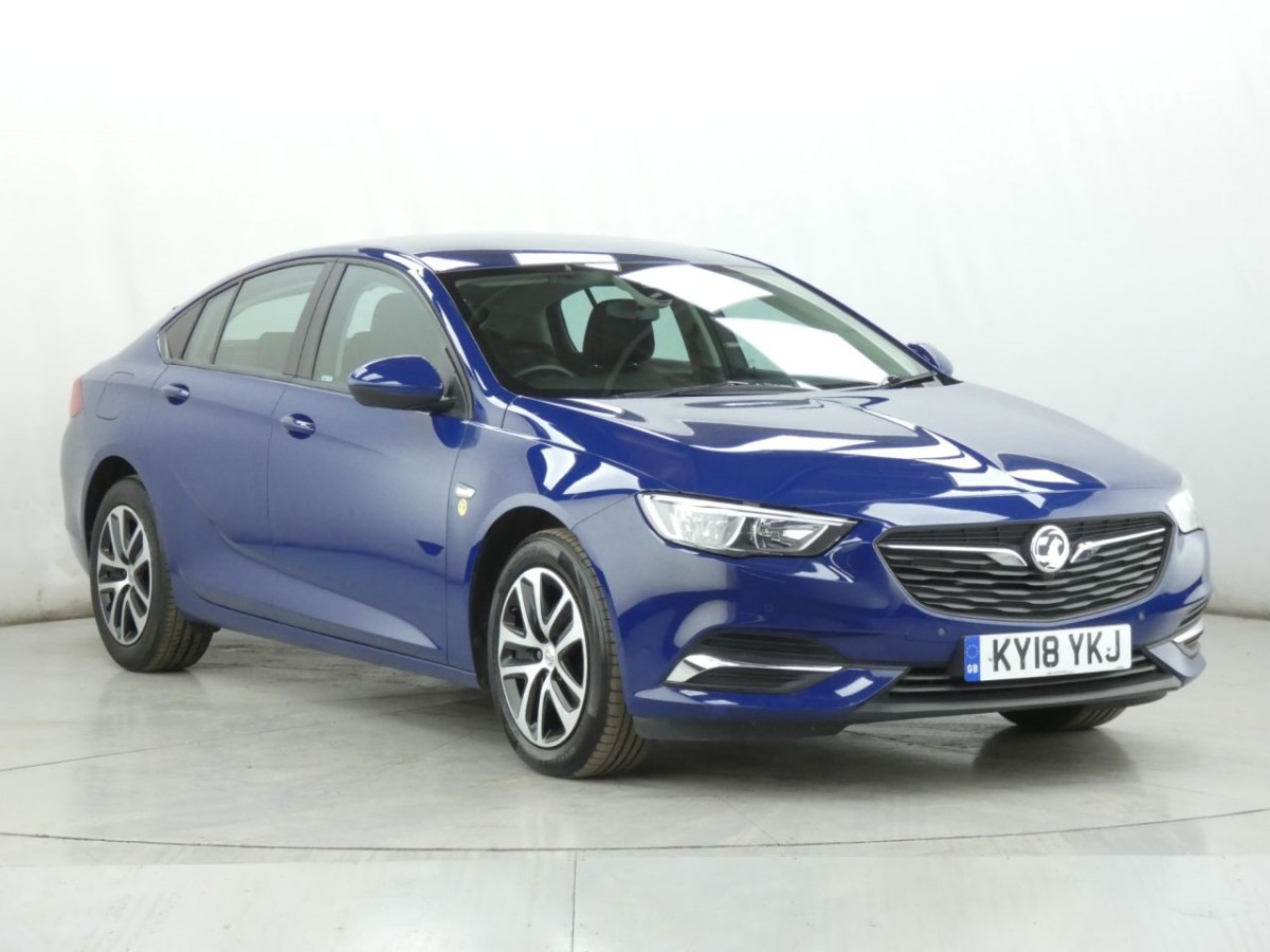 VAUXHALL INSIGNIA GRAND SPORT 1.6 DESIGN NAV ECOTEC 5D 108 BHP HATCHBACK - 2018 - £8,700