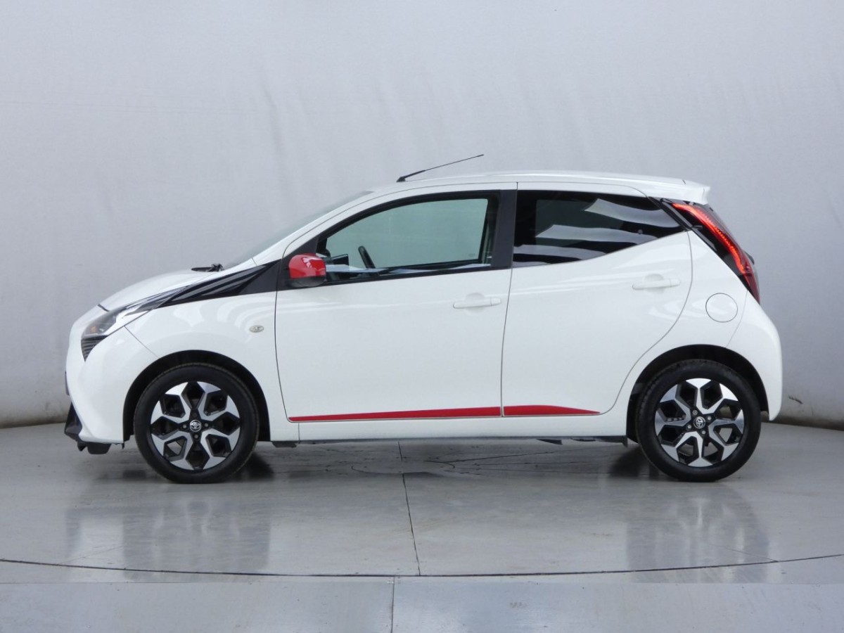 TOYOTA AYGO 1.0 VVT-I X-TREND X-SHIFT TSS 5D 69 BHP - 2021 - £10,400