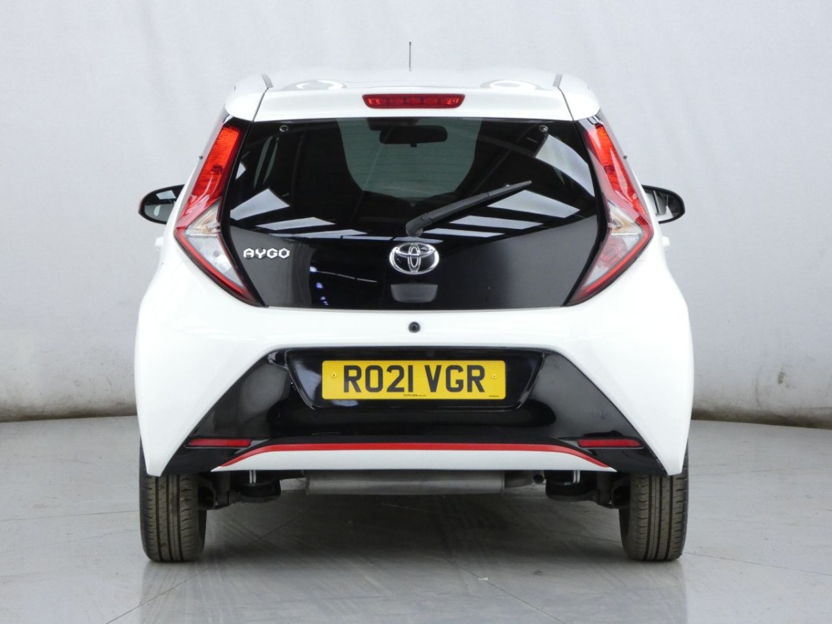 TOYOTA AYGO 1.0 VVT-I X-TREND X-SHIFT TSS 5D 69 BHP - 2021 - £10,400