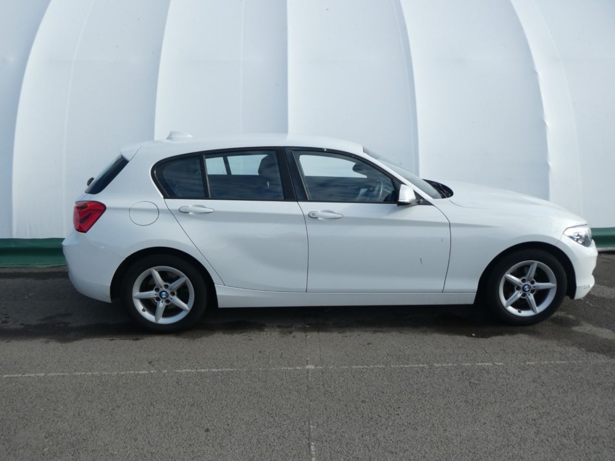 BMW 1 SERIES 1.5 116D SE 5D 114 BHP - 2018 - £16,790