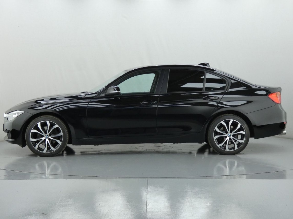 BMW 3 SERIES 2.0 320D SE 4D 184 BHP - 2013 - £6,990