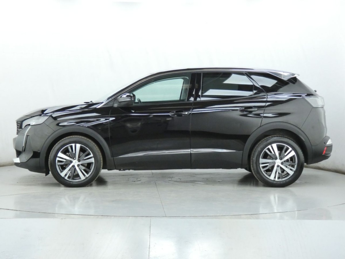 PEUGEOT 3008 1.2 PURETECH S/S ALLURE 5D 129 BHP - 2021 - £18,400