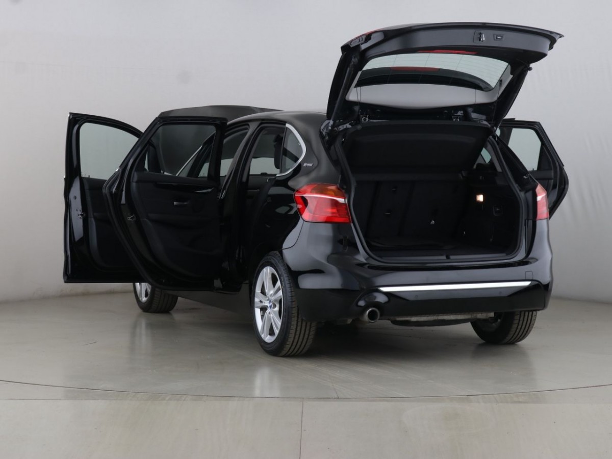 BMW 2 SERIES 1.5 225XE LUXURY ACTIVE TOURER 5D 134 BHP - 2018 - £18,600