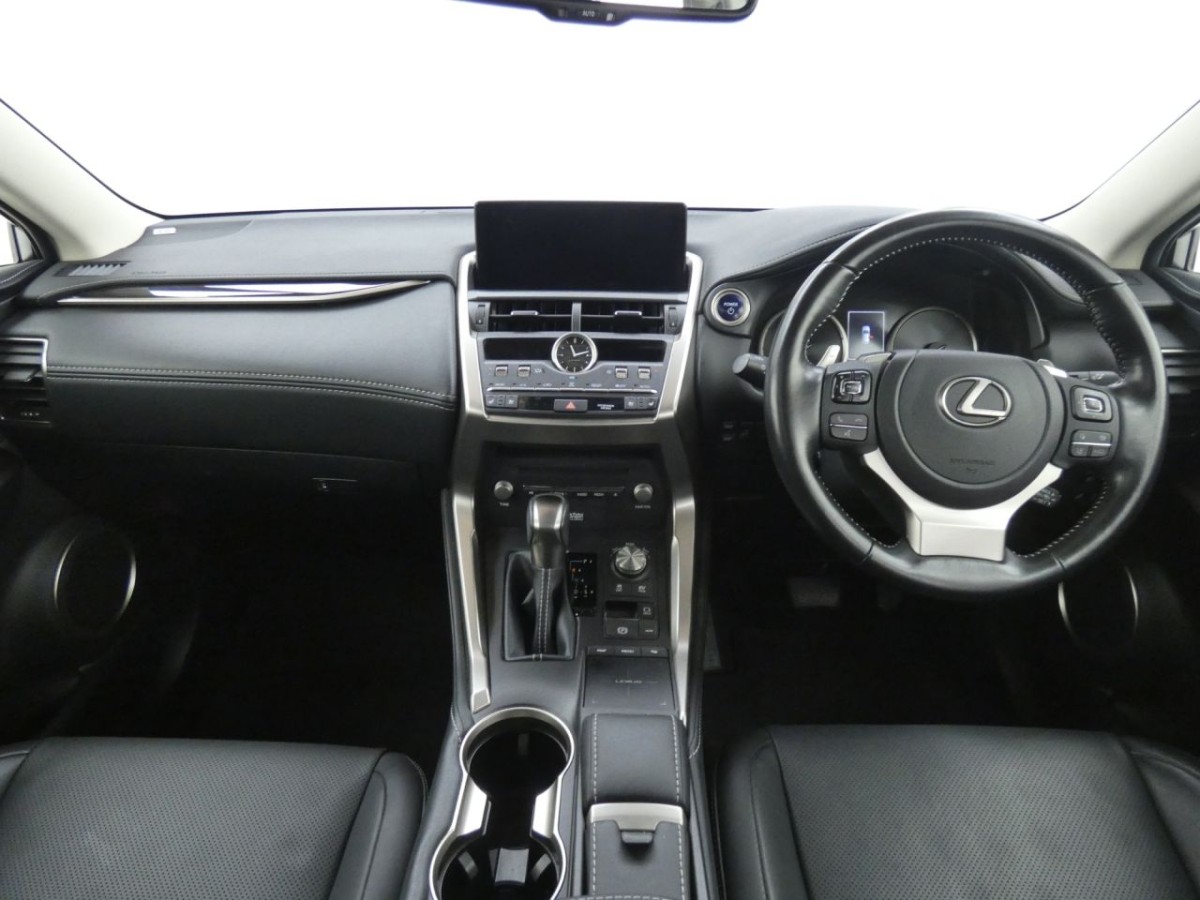 LEXUS NX 2.5 300H TAKUMI 5D AUTO 195 BHP ESTATE - 2020 - £29,000