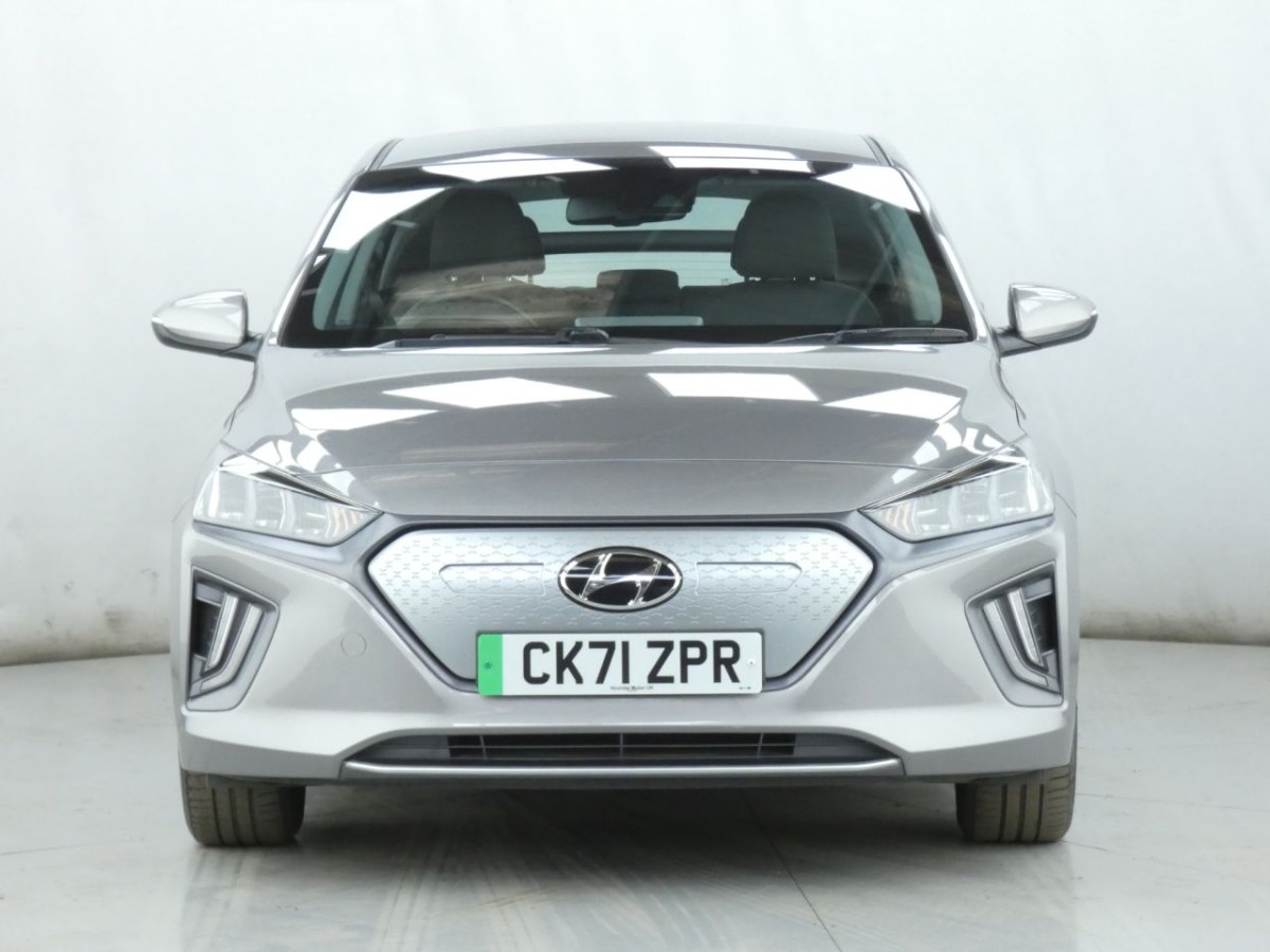 HYUNDAI IONIQ PREMIUM 5D 135 BHP - 2021 - £11,600