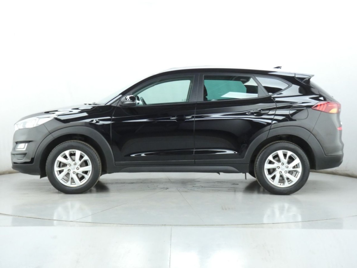 HYUNDAI TUCSON 1.6 GDI SE NAV 5D 130 BHP - 2020 - £14,400