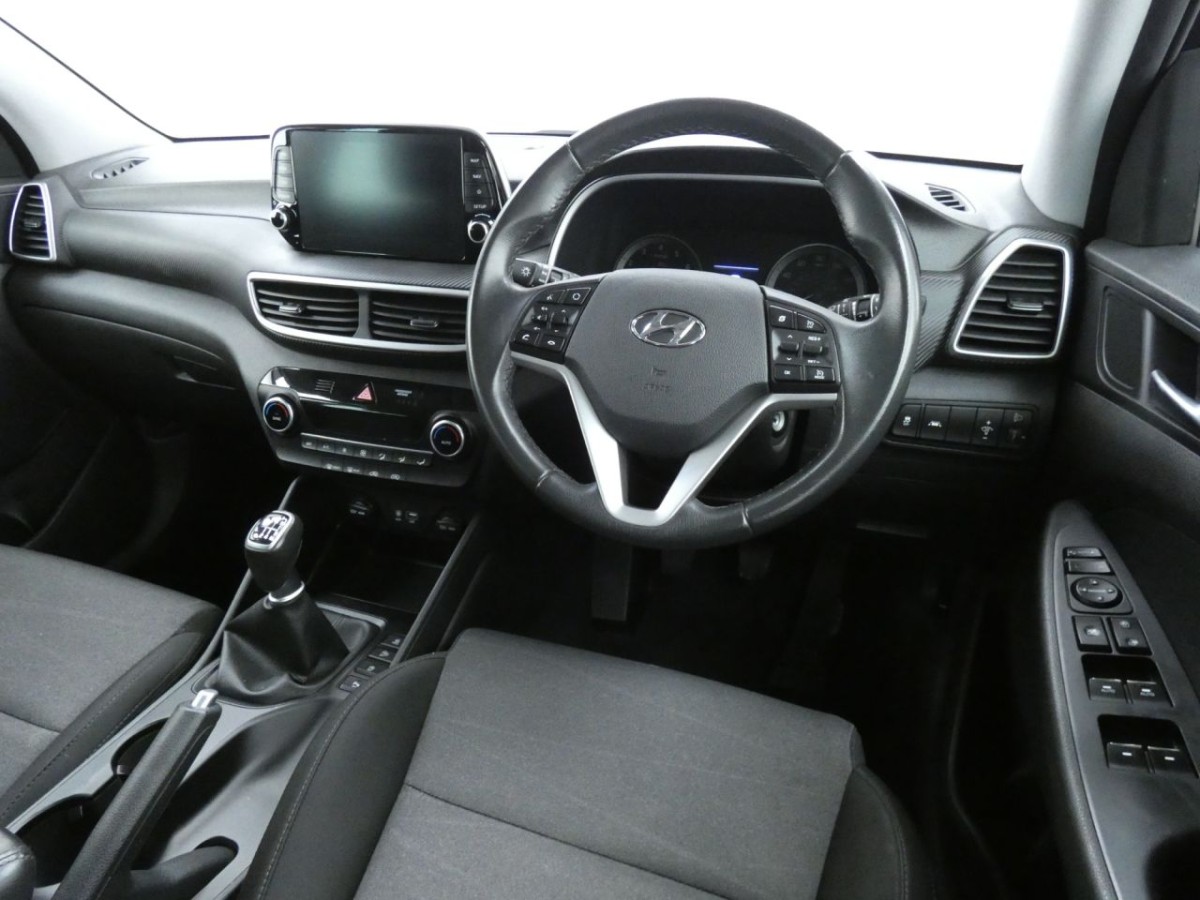 HYUNDAI TUCSON 1.6 GDI SE NAV 5D 130 BHP - 2020 - £14,400