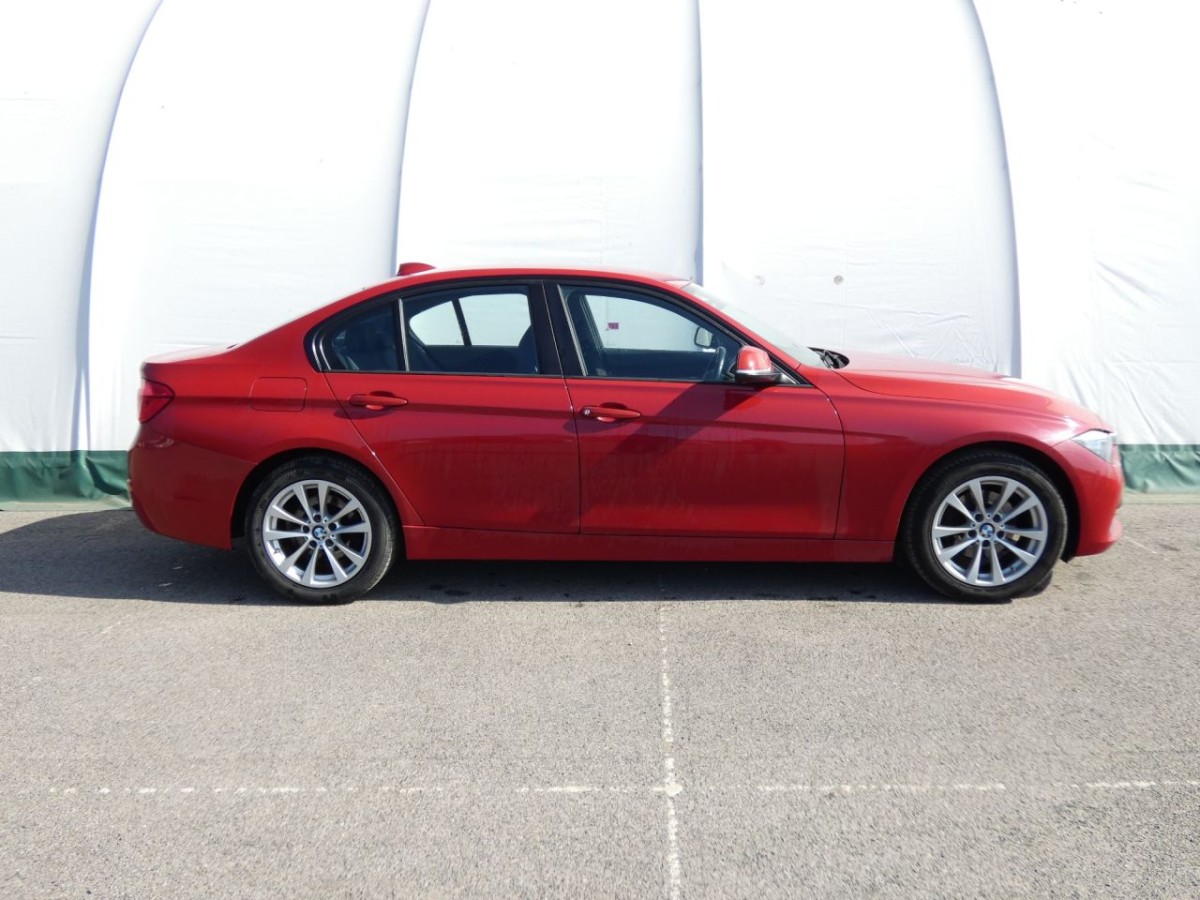 BMW 3 SERIES 2.0 316D SE 4D 114 BHP - 2015 - £10,990