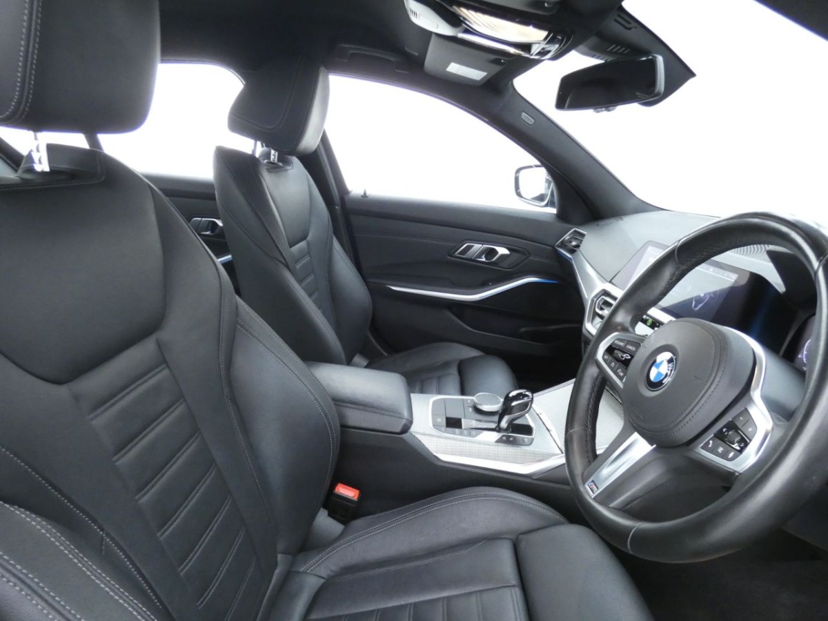BMW 3 SERIES 2.0 330E M SPORT PHEV 4D 289 BHP - 2020 - £16,700
