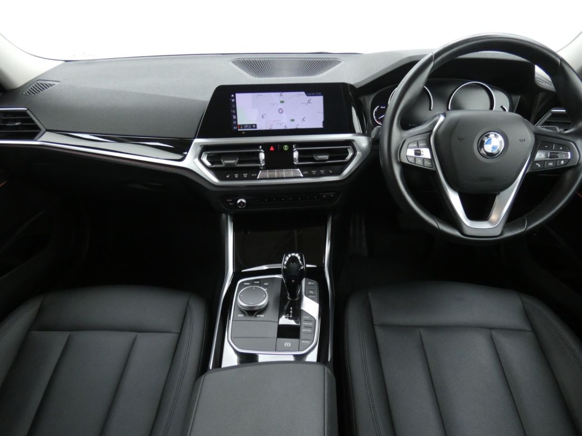 BMW 3 SERIES 2.0 318D SE 5D 148 BHP - 2020 - £12,990