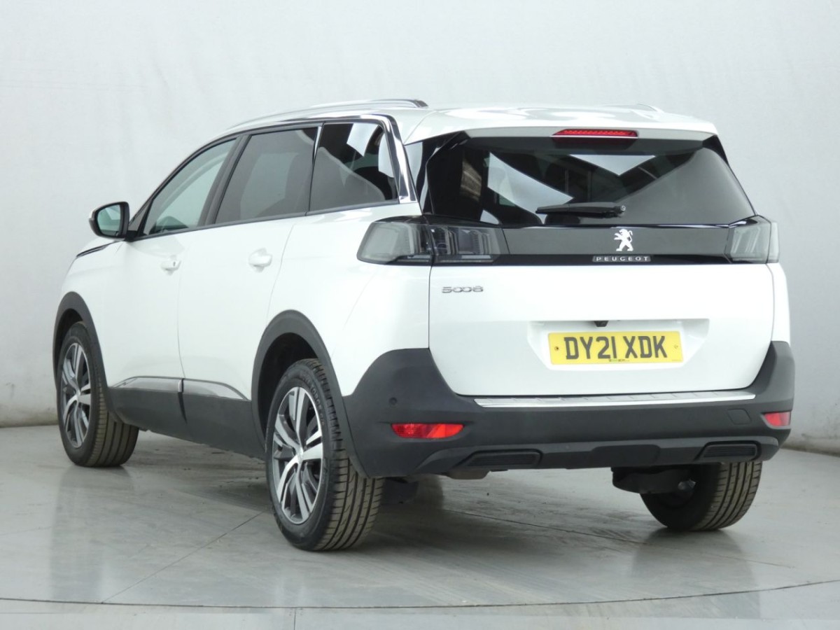 PEUGEOT 5008 1.2 PURETECH S/S ALLURE PREMIUM 5D 130 BHP - 2021 - £20,990