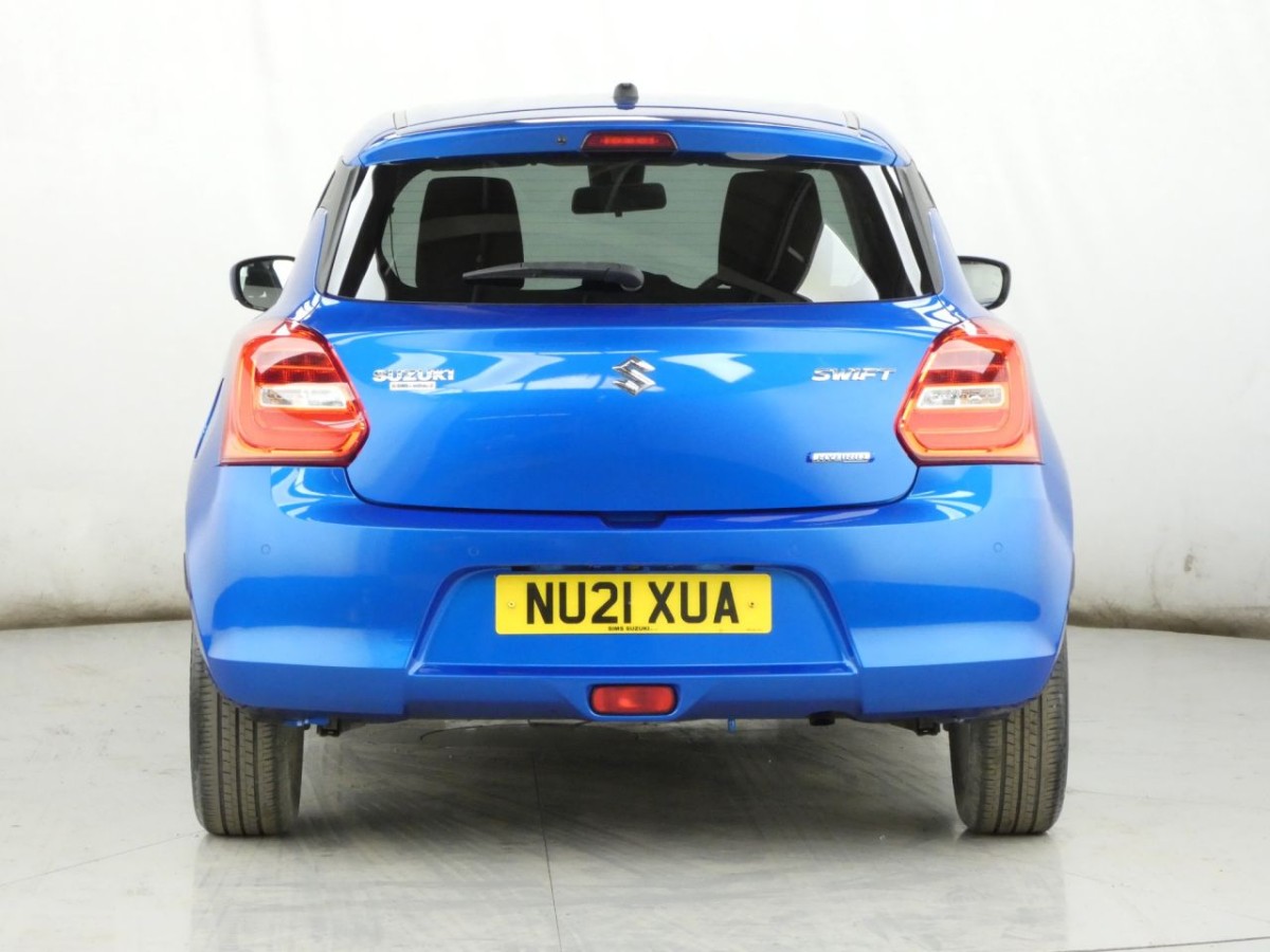 SUZUKI SWIFT 1.2 SZ-T DUALJET MHEV 5D 82 BHP - 2021 - £11,990