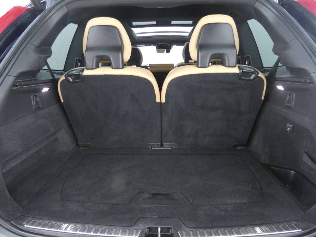 VOLVO XC90 2.0 T8 TWIN ENGINE INSCRIPTION PRO AWD 5D 385 BHP - 2019 - £36,490